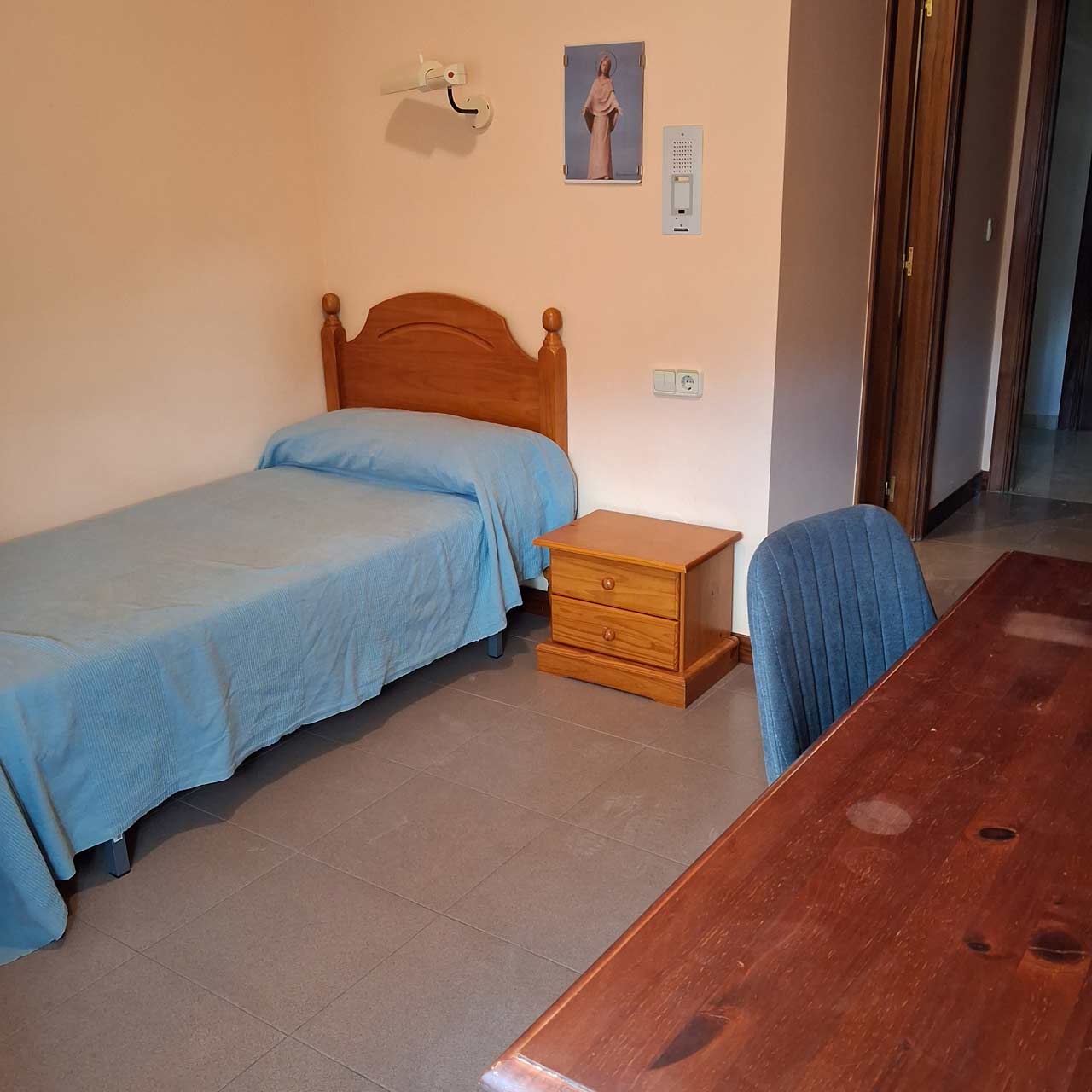 rmi-vitoria-HABITACION-GRANDE-2